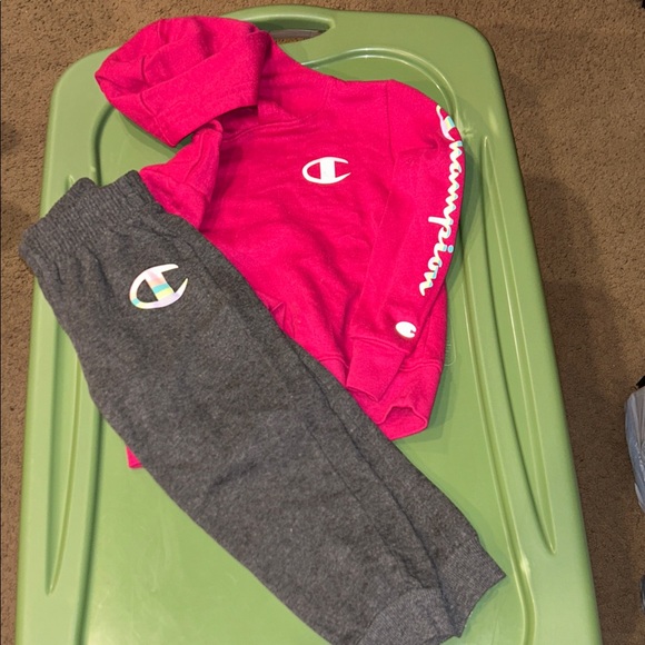 Assorted Athletic Apparel Bundle lot set DKNY champion Nike under armour set 10 - Picture 3 of 8